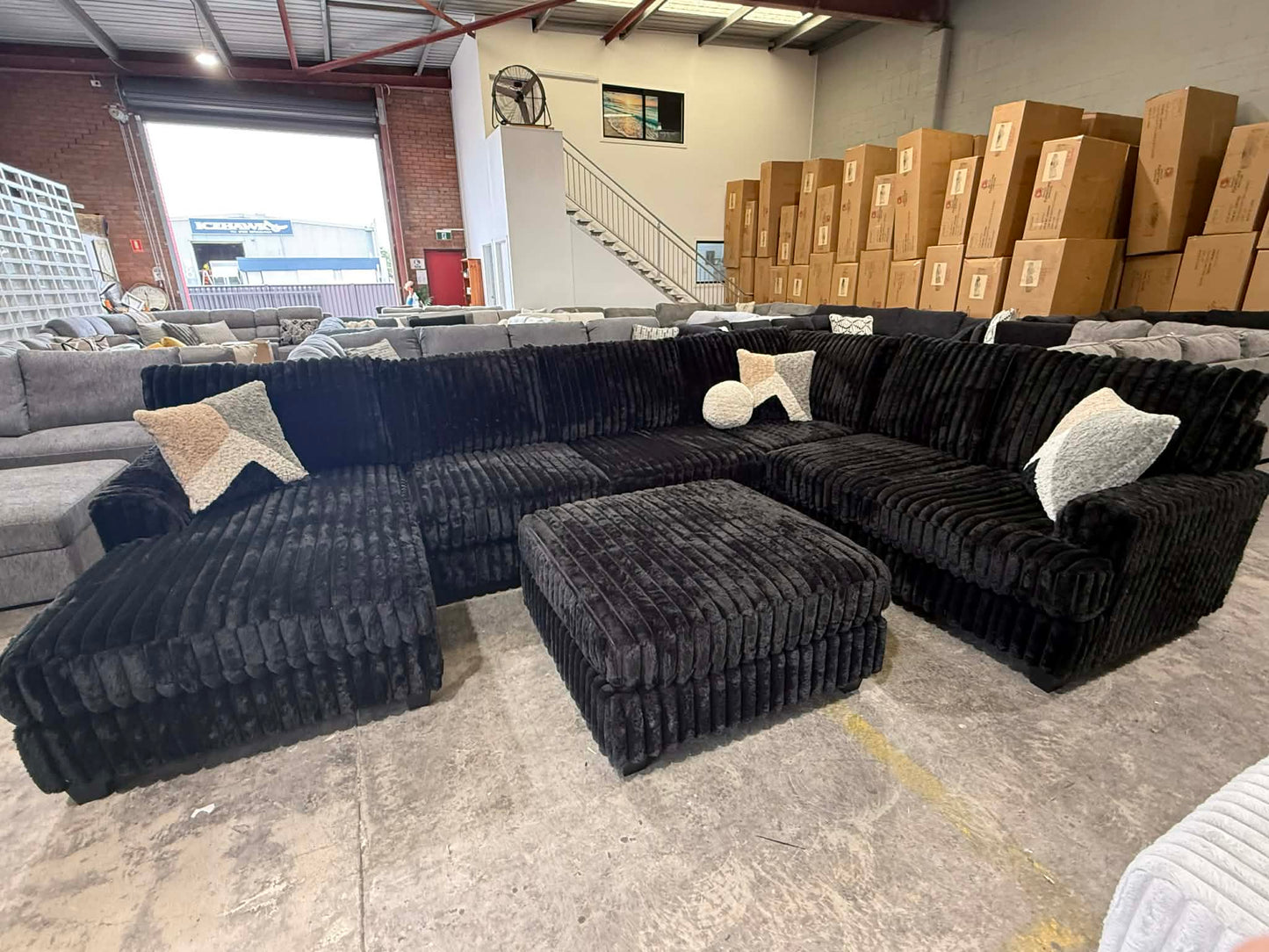 Oxford Large U Shape with Ottoman